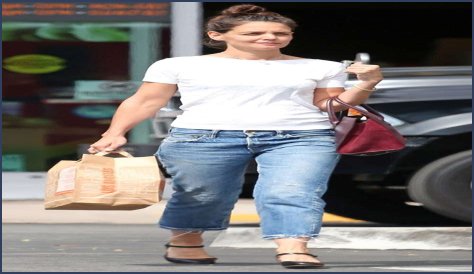 Katie Holmes's Midi-Heeled Mary Janes Perfectly Dress Up Jeans and a Tee